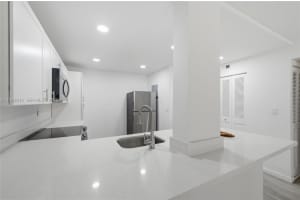 7950 W Mcnab Rd 222, Tamarac