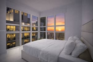 950 Brickell Bay Dr 4101, Miami