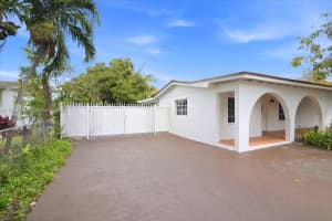 1271 83rd St , Hialeah, FL 33014 - MLS#A11993026