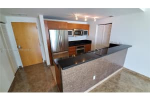 253 2nd St , Miami, FL 33132 - MLS#A11993056