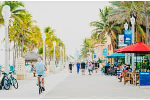 1425 Arthur , Hollywood, FL 33020 - MLS#A11993067