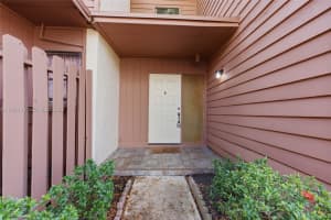 6192 Laurel Ln , Tamarac, FL 33319 - MLS#A11993116