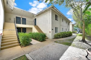 8609 SW 68th Ct APT 24, Miami, FL 33143, - MLS#A11993135