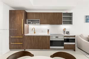 159 NE 6th St #5104, Miami, FL 33132, - MLS#A11993139