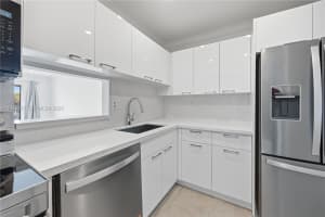 10431 Kendall Dr , Miami, FL 33176 - MLS#A11993157