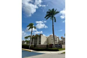 6115 Nw 186th St 104, Hialeah