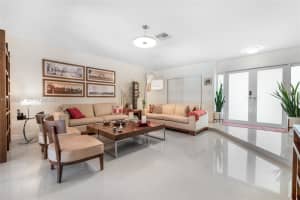 17071 86th Ave , Palmetto Bay, FL 33157 - MLS#A11993224