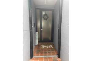 6386 Milk Wagon Ln , Miami Lakes, FL 33014 - MLS#A11993226