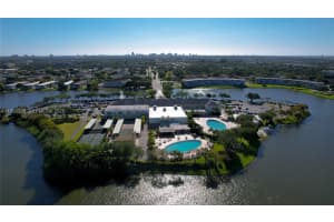 134 Coventry F , West Palm Beach, FL 33417 - MLS#A11993228