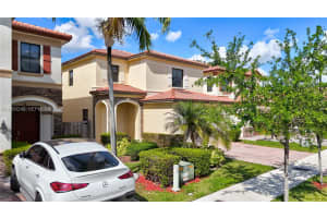 10021 87th Ter , Doral, FL 33178 - MLS#A11993242