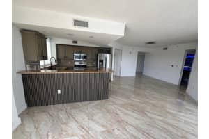 4242 2nd St , Miami, FL 33126 - MLS#A11993246