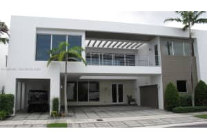 10272 Nw 75th Ter, Doral