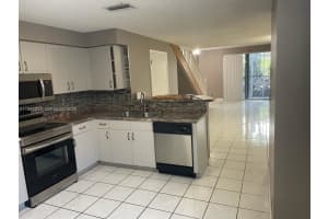 800 Sorrento Dr , Weston, FL 33326 - MLS#A11993301