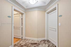 20000 Country Club Dr , Aventura, FL 33180 - MLS#A11993320