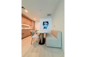 77 5th St , Miami, FL 33131 - MLS#A11993360