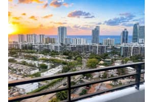 2500 Parkview Dr , Hallandale Beach, FL 33009 - MLS#A11993373