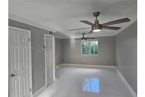 8027 8th St , Miami, FL 33126 - MLS#A11993396