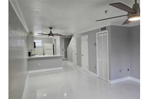 8027 8th St , Miami, FL 33126 - MLS#A11993396