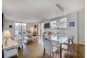 1623 Collins Ave , Miami Beach, FL 33139 - MLS#A11993423