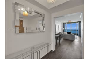 17875 Collins Ave , Sunny Isles Beach, FL 33160 - MLS#A11993437