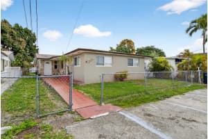 7261 21st St , Miami, FL 33155 - MLS#A11993442