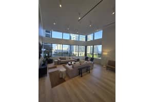 225 Miami Ave , Miami, FL 33128 - MLS#A11993473