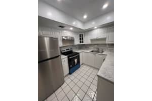 2605 47th Ter , Lauderdale Lakes, FL 33313 - MLS#A11993480