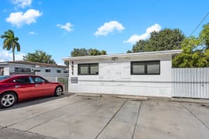 1911 30th St , Miami, FL 33142 - MLS#A11993481