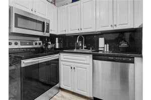 2270 68th St , Fort Lauderdale, FL 33308 - MLS#A11993524