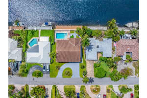 2752 3rd St , Pompano Beach, FL 33062 - MLS#A11993551