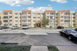 2301 Nw 41st Avenue 403, Lauderhill, Fl 33313, Lauderhill