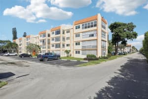 2301 41st Ave , Lauderhill, FL 33313 - MLS#A11993571