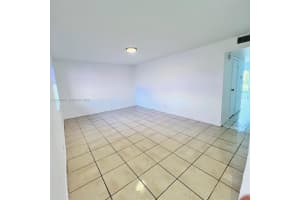 5721 Blueberry Ct , Lauderhill, FL 33313 - MLS#A11993575