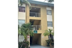 5400 Sw 77th Ct 3k, Miami