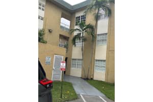 5400 77th Ct , Miami, FL 33155 - MLS#A11993578