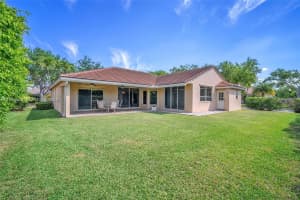 290 Landings Blvd , Weston, FL 33327 - MLS#A11993583