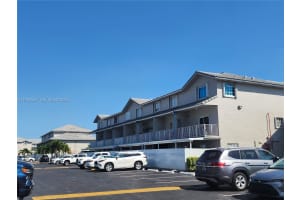 8360 103rd St , Hialeah Gardens, FL 33016 - MLS#A11993594