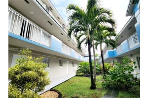 8360 103rd St , Hialeah Gardens, FL 33016 - MLS#A11993594