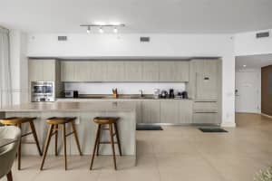 4111 S Ocean Dr Lph1 Hollywood, FL 33019 - MLS#A11993623