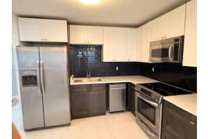 535 23rd Ave , Fort Lauderdale, FL 33311 - MLS#A11993637