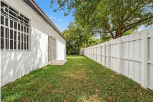 8852 147th Ln , Miami Lakes, FL 33018 - MLS#A11993640