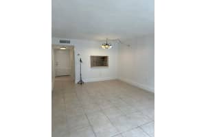 9360 Fontainebleau Blvd , Miami, FL 33172 - MLS#A11993664