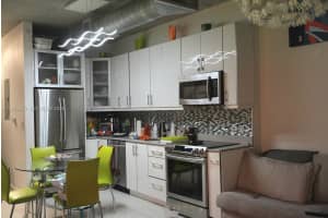 690 SW 1st Ct APT 1722, Miami, FL 33130, - MLS#A11993673