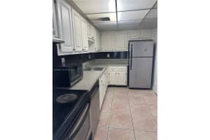 1805 Sans Souci Blvd , North Miami, FL 33181 - MLS#A11993684