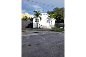 5720 Ne Miami Pl Miami, FL 33137 - MLS#A11993698