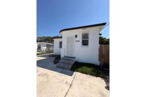 1538 NW 66 ST , Miami, FL 33147 - MLS#A11993702