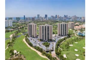 20301 Country Club Dr , Aventura, FL 33180 - MLS#A11993716