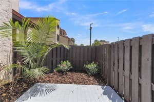 425 W Park Dr 12 Miami, FL 33172 - MLS#A11993737