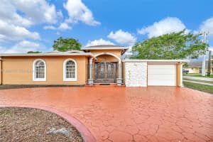 6190 14th Ave , Hialeah, FL 33012 - MLS#A11993747