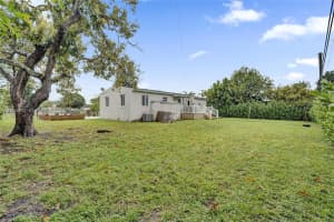 1001 148th St , Miami, FL 33168 - MLS#A11993762